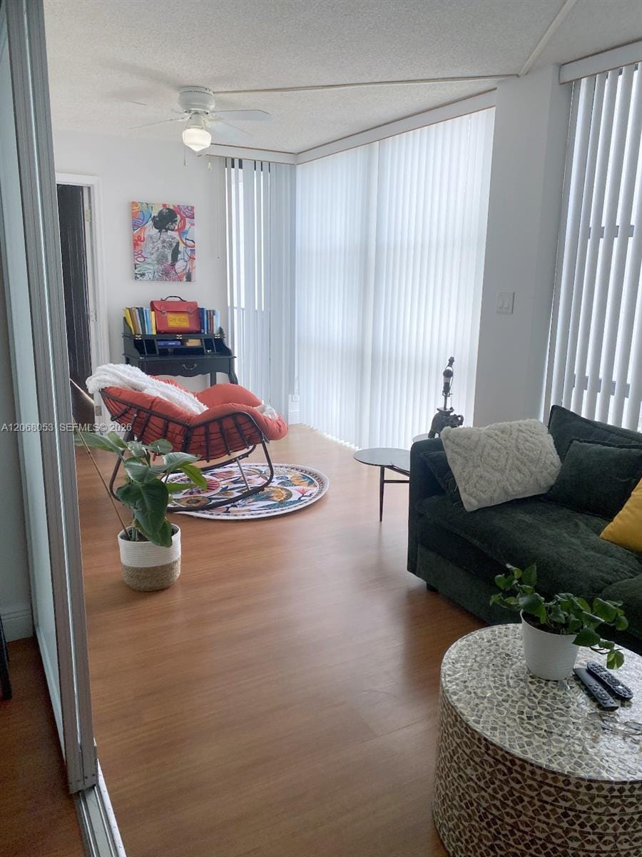 1000 Parkview Drive 825 — photo 10