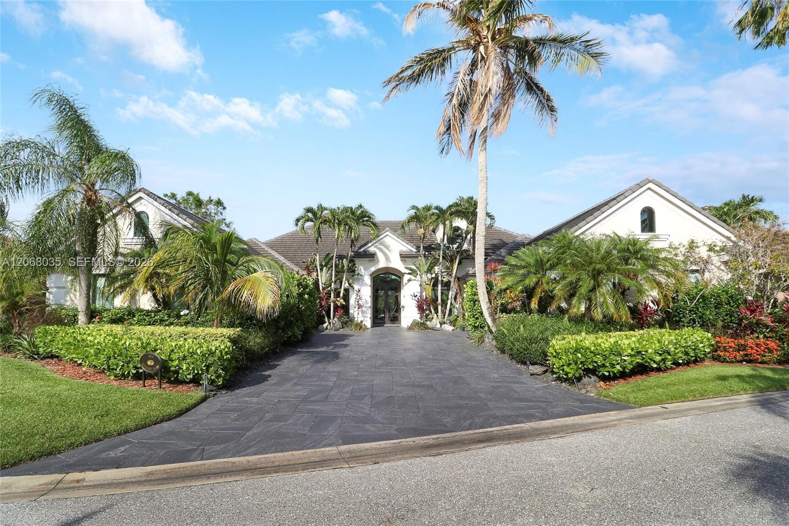 18989 SE Windward Island Lane — photo 7