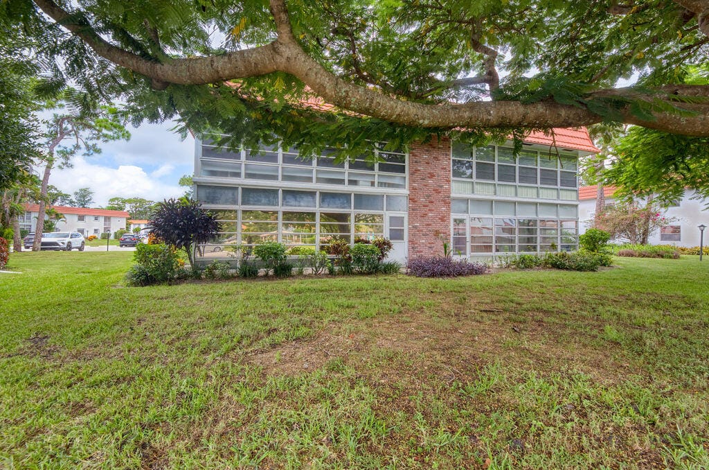2600 SE OCEAN Boulevard M1, Stuart, FL 34996