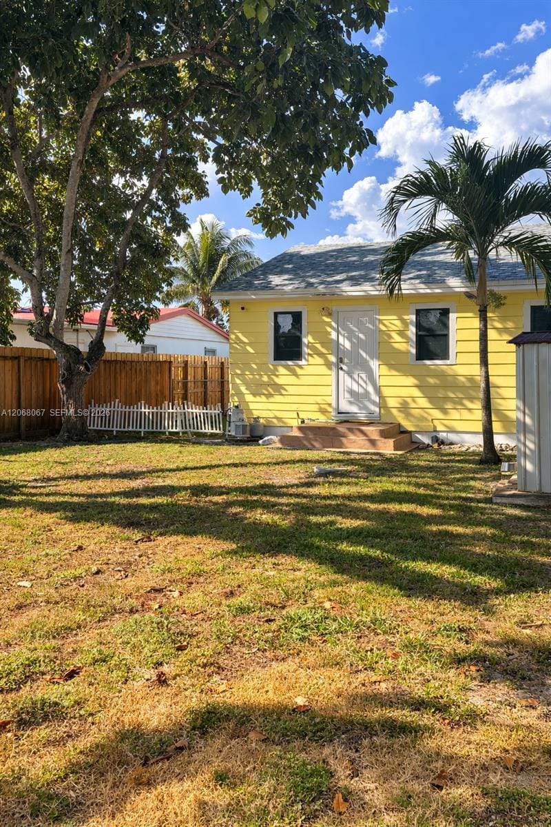 2330 Scott Street — photo 11