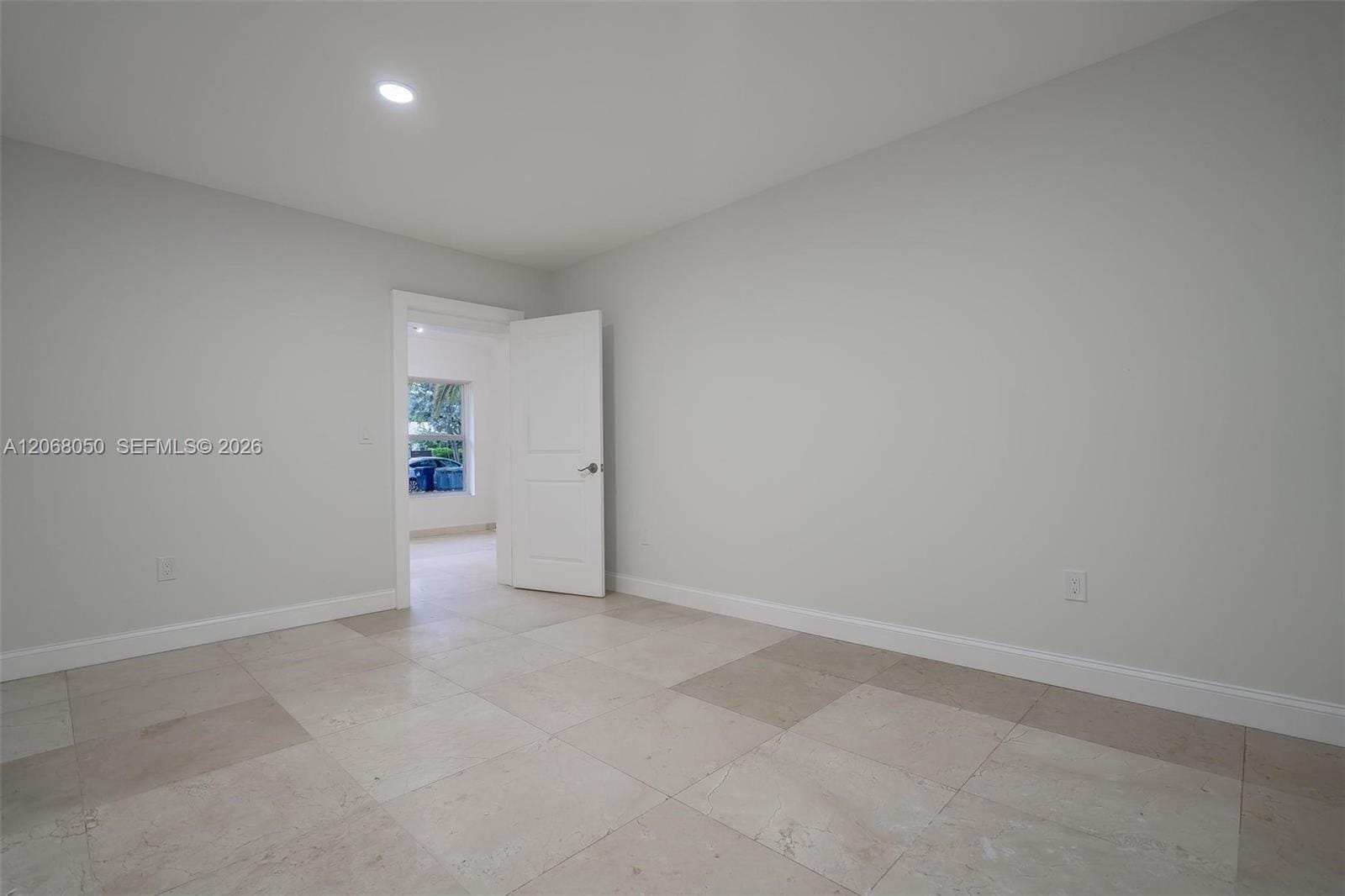 1710 Cleveland Road 0, Miami Beach, FL 33141 photo 28