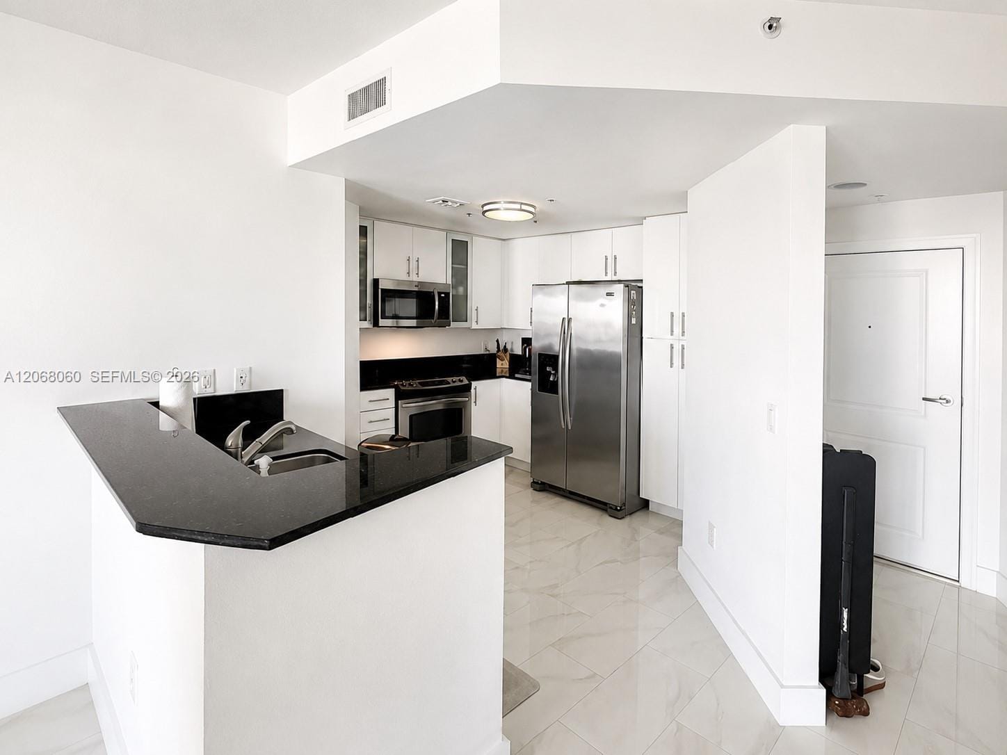 7900 Harbor Island Drive 1408 — photo 5