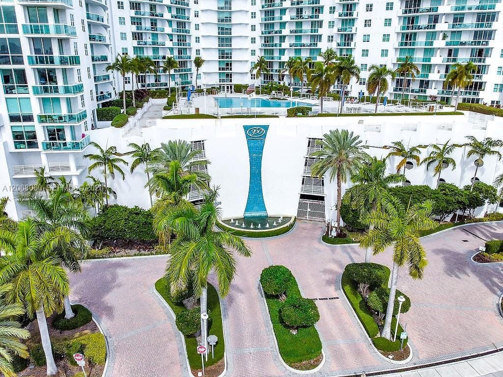 7900 Harbor Island Drive 1408