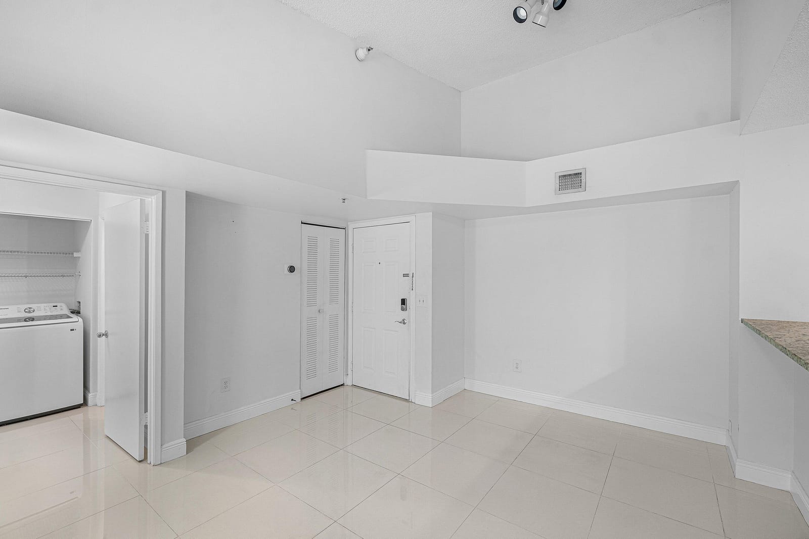 131 Yacht Club Way 307, Hypoluxo, FL 33462 photo 17