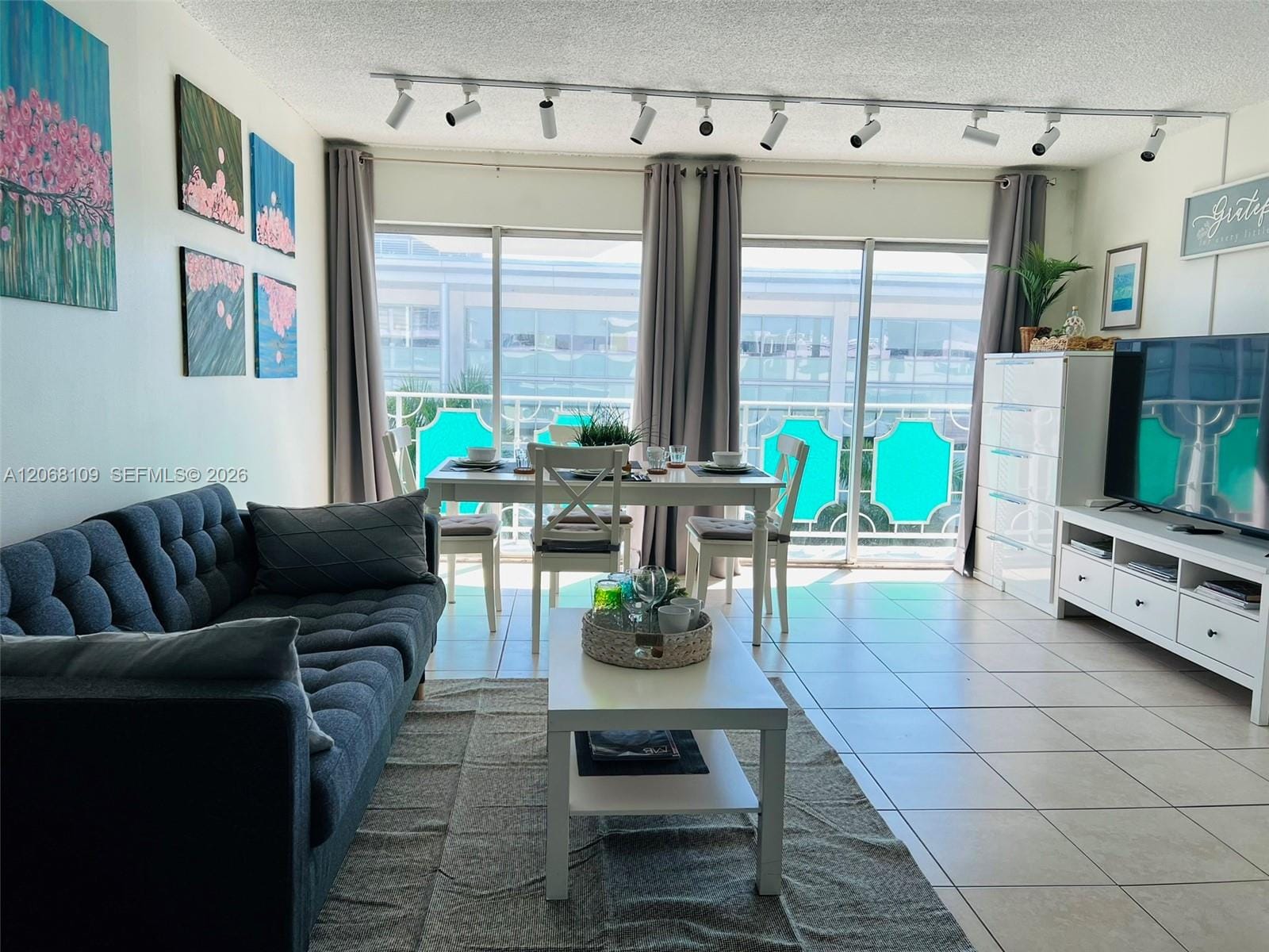 1732 Meridian Avenue 701, Miami Beach, FL 33139 photo 2