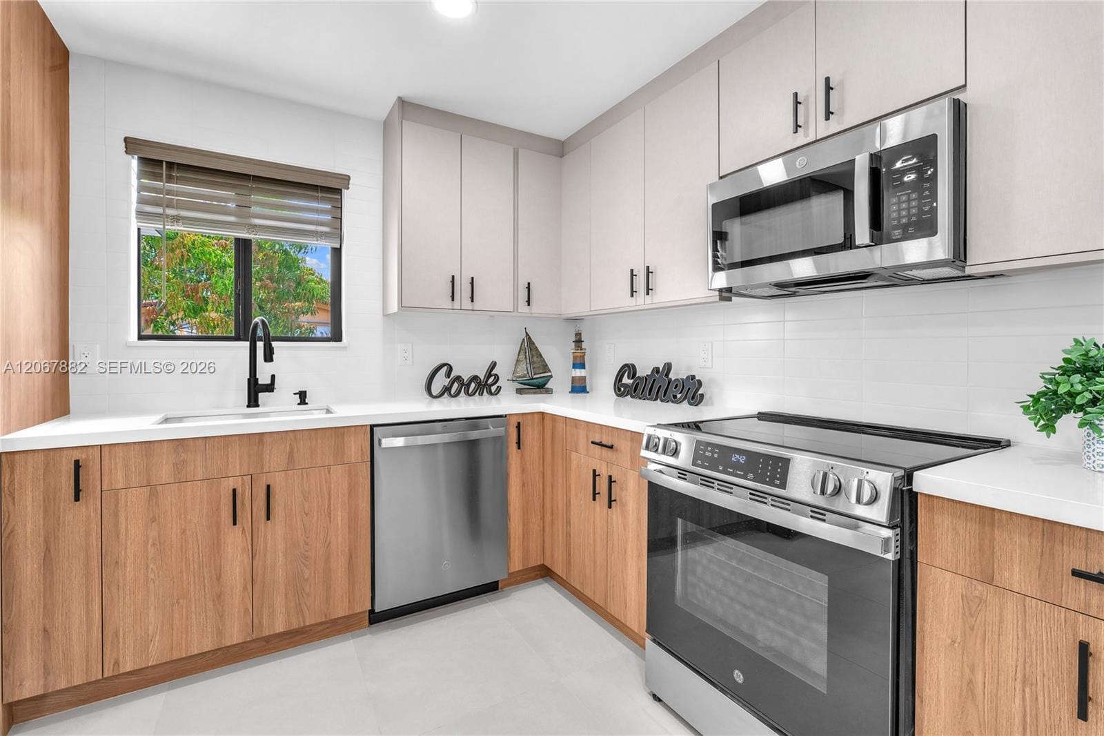 2840 SW 5th Street, Fort Lauderdale, FL 33312 photo 5