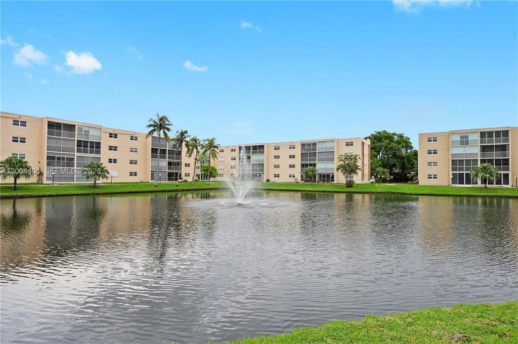424 SE 10TH Street 104, Dania Beach, FL 33004