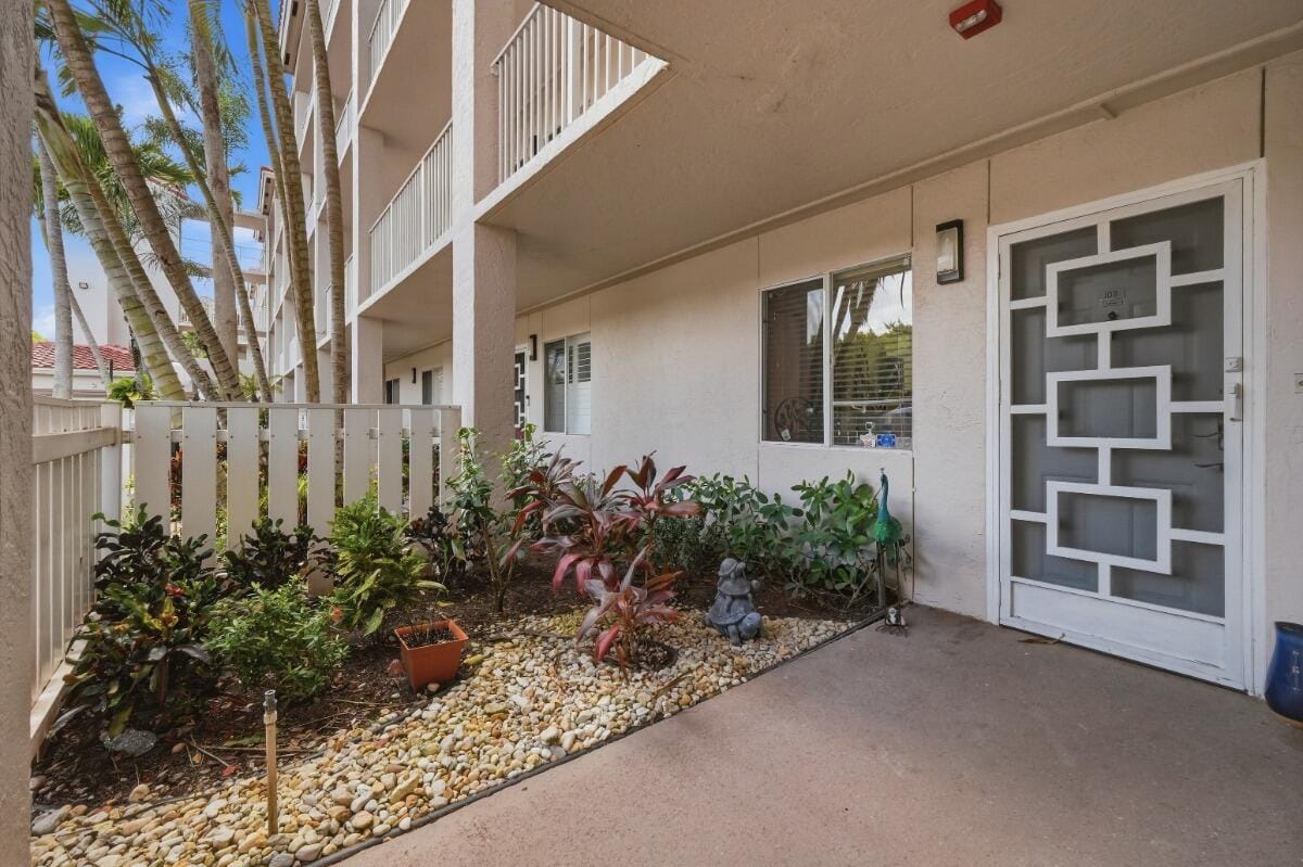 6112 HUNTWICK Terrace 108, Delray Beach, FL 33484 photo 3