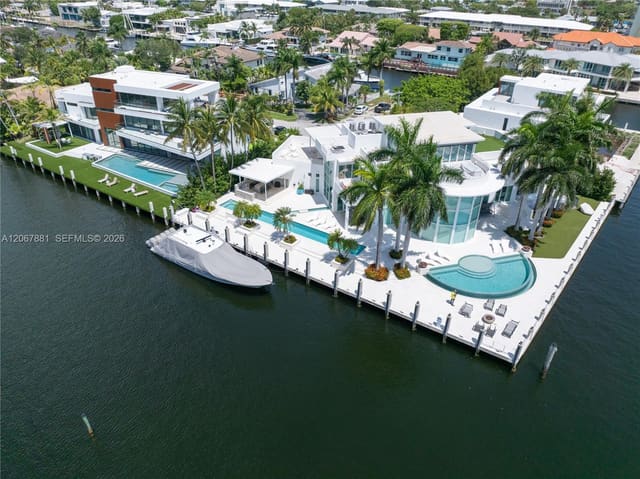2890 NE 28th Street, Fort Lauderdale, FL 33306