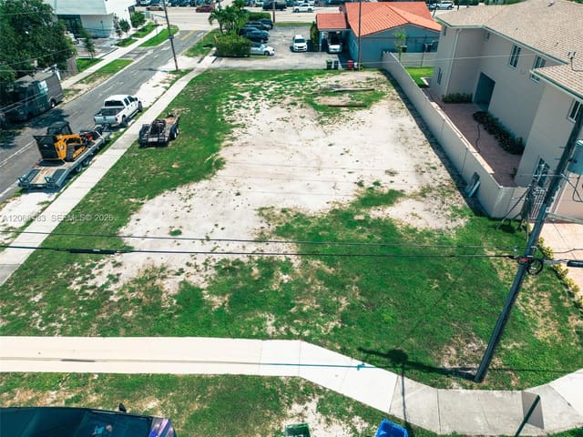 1000 NW 4 Avenue, Hallandale Beach, FL 33009