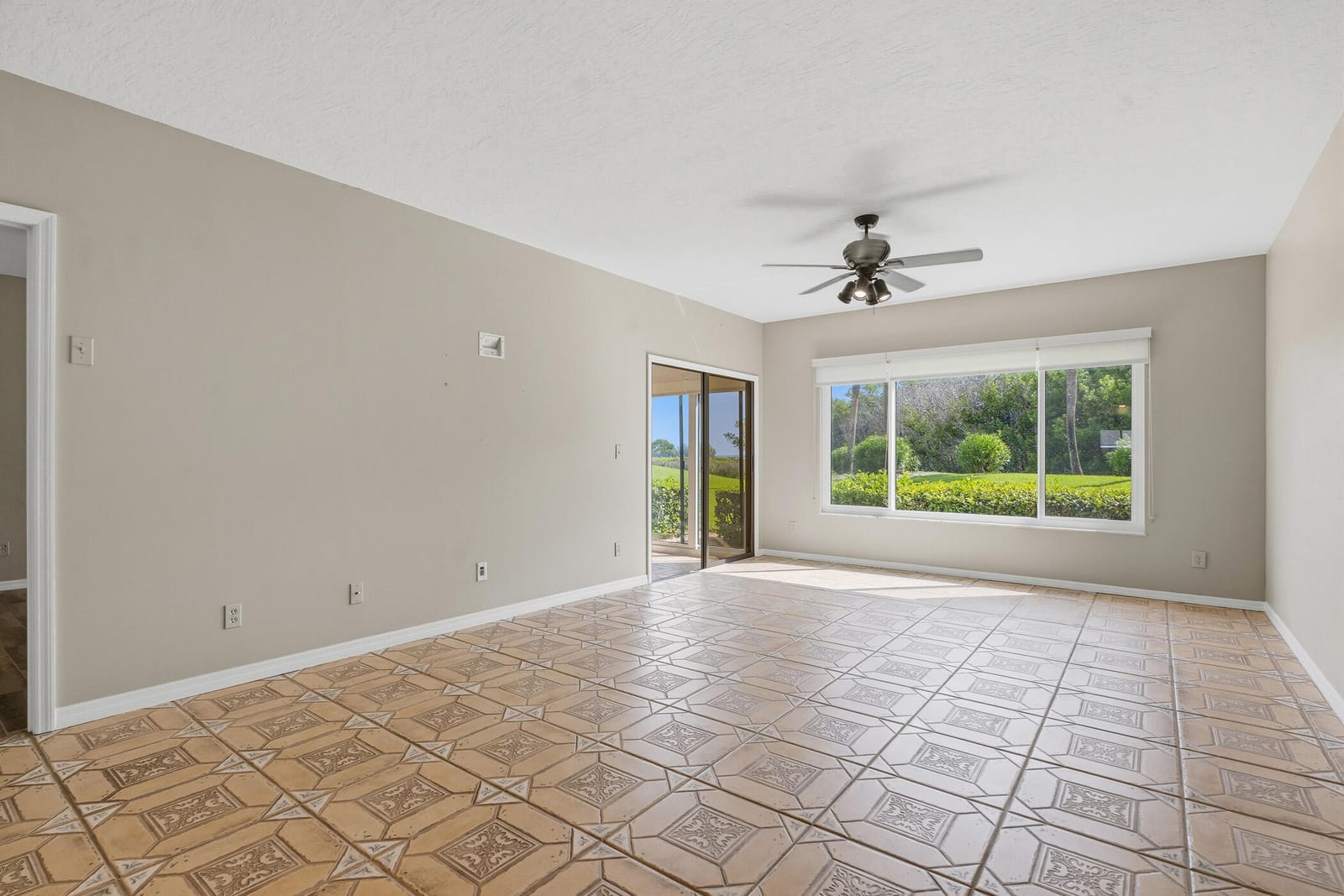 6165 S MIRROR LAKE Drive 106 — photo 8