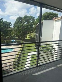 4040 N Hills Drive 31, Hollywood, FL 33021 photo 3