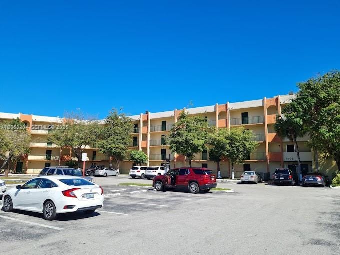 9455 W Flagler Street 310C, Miami, FL 33174