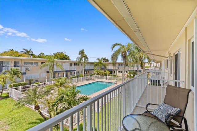 223 S Federal Highway 60, sold in ZIP 33004, Dania Beach, FL