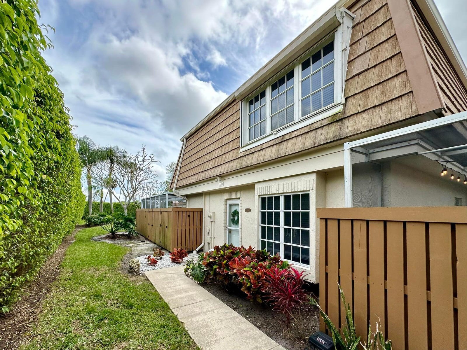11551 WINCHESTER Drive — photo 1