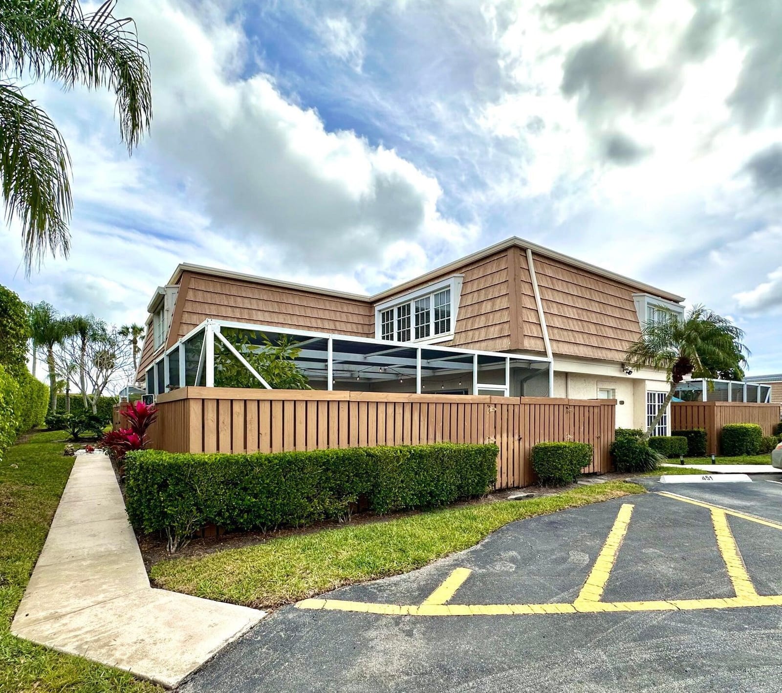 11551 WINCHESTER Drive — photo 2