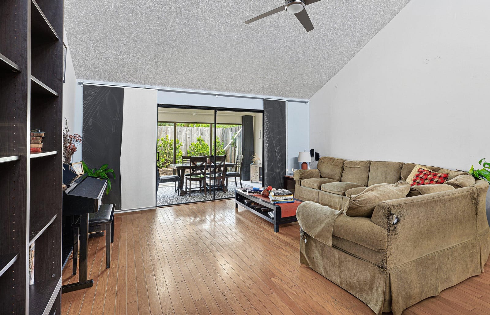 2757 SW 2ND Street 2757 — photo 8