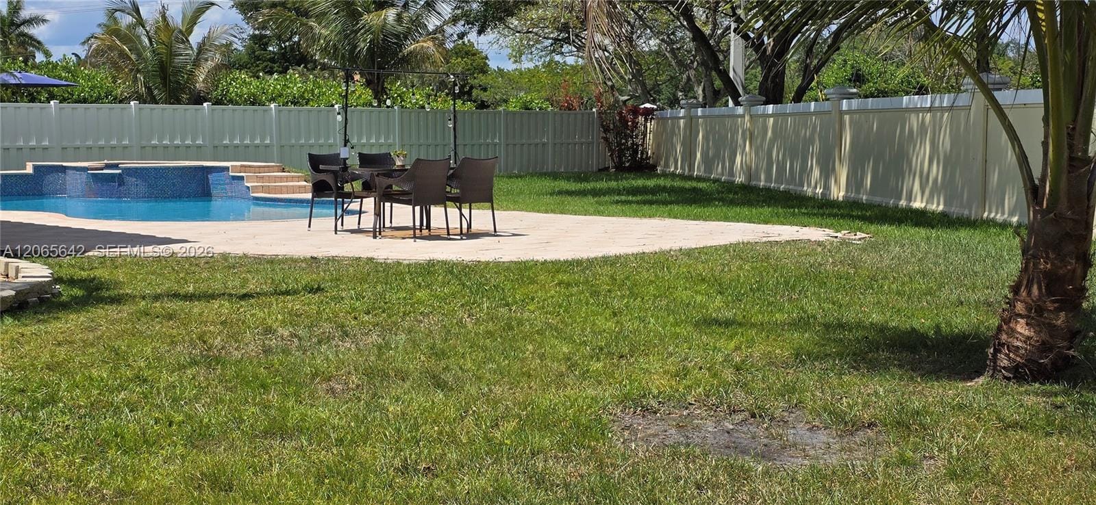 2823 Poinciana Circle — photo 11