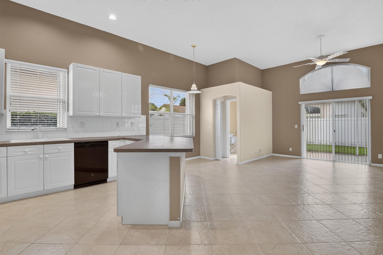 6783 Las Colinas Court, Lake Worth, FL 33463 photo 8