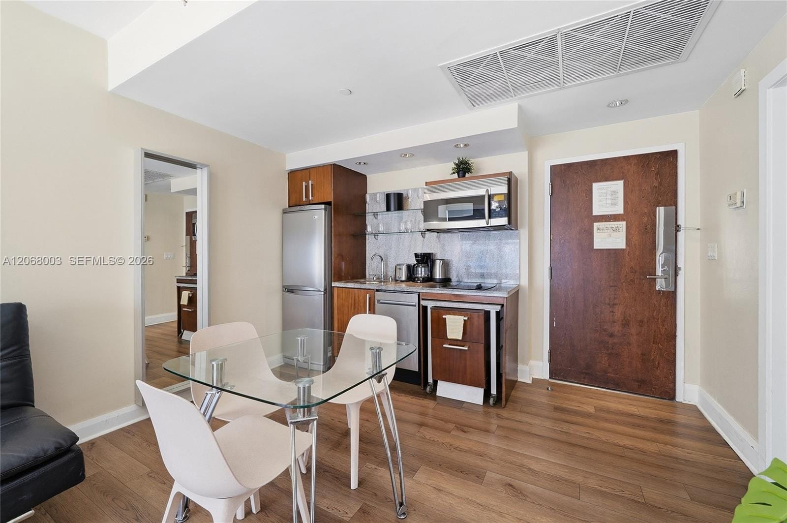 1060 Ocean Drive D304 — photo 7