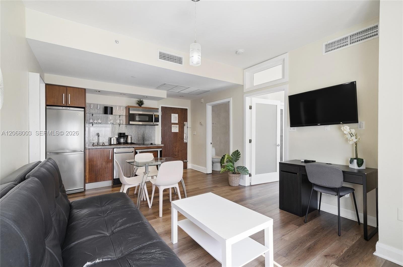 1060 Ocean Drive D304 — photo 9
