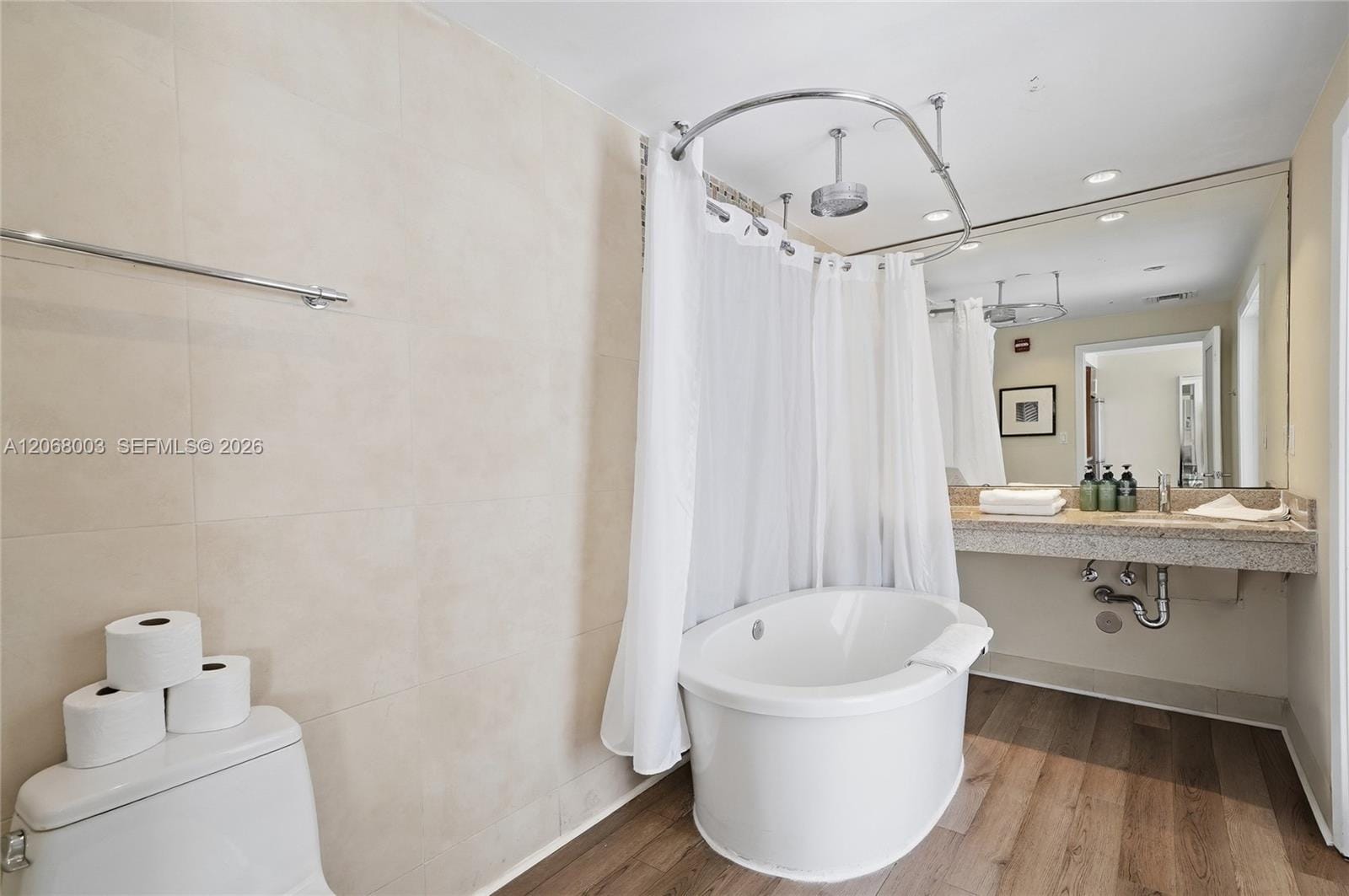 1060 Ocean Drive D304 — photo 10