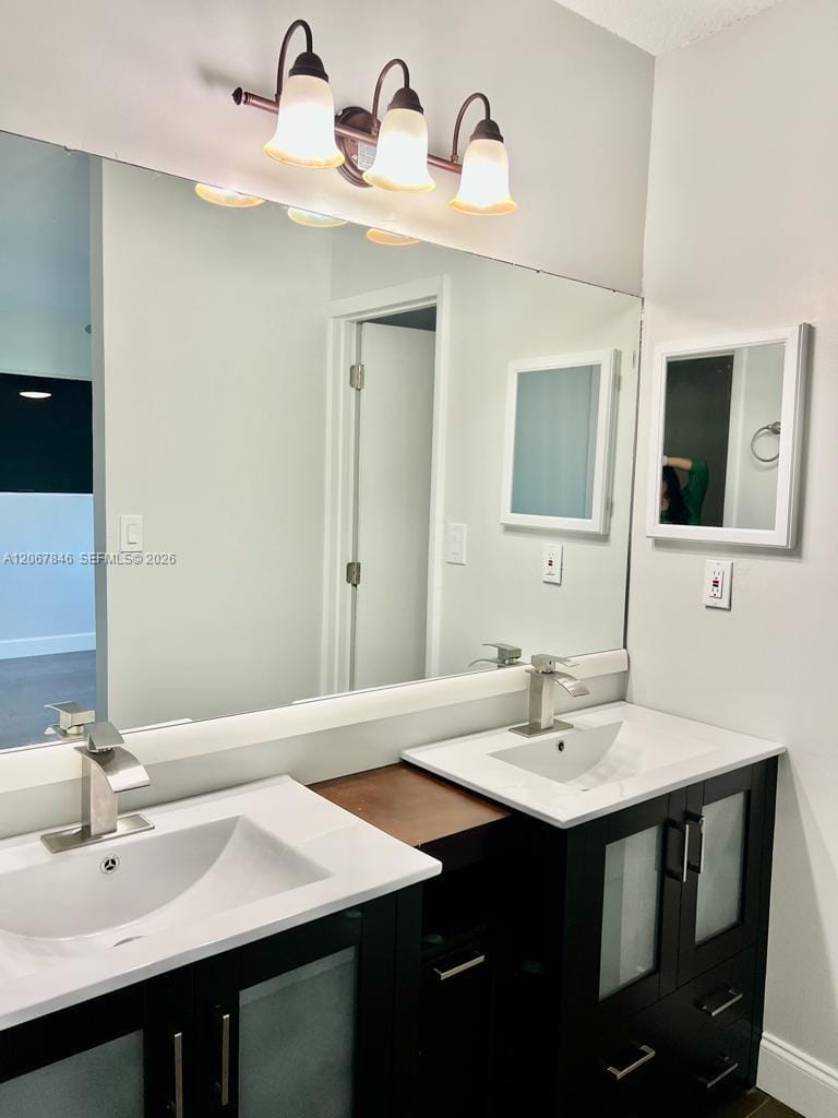 900 SW 113th Terrace, Pembroke Pines, FL 33025 photo 17