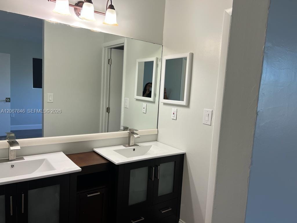 900 SW 113th Terrace, Pembroke Pines, FL 33025 photo 18