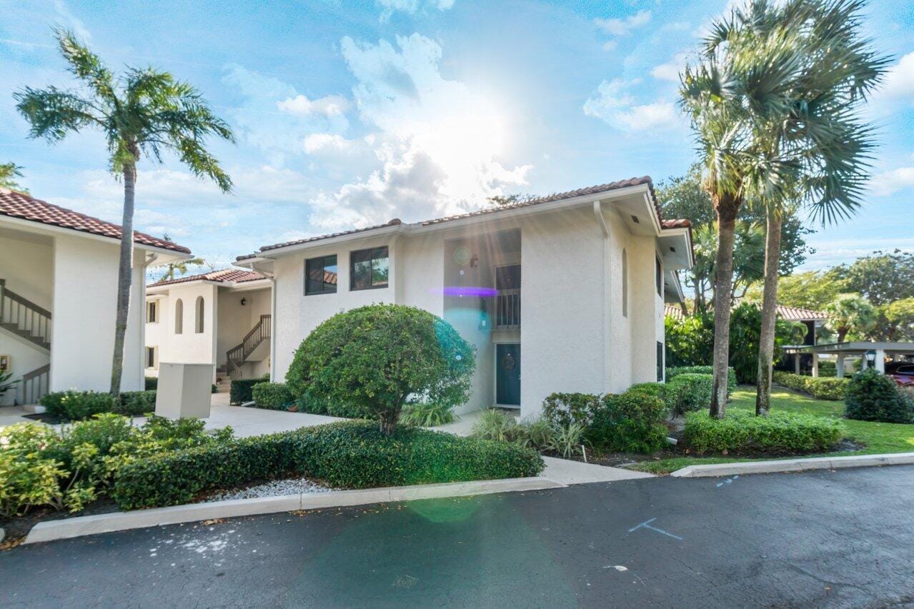 50 PELICAN POINTE Drive 2050, Delray Beach, FL 33483 photo 22