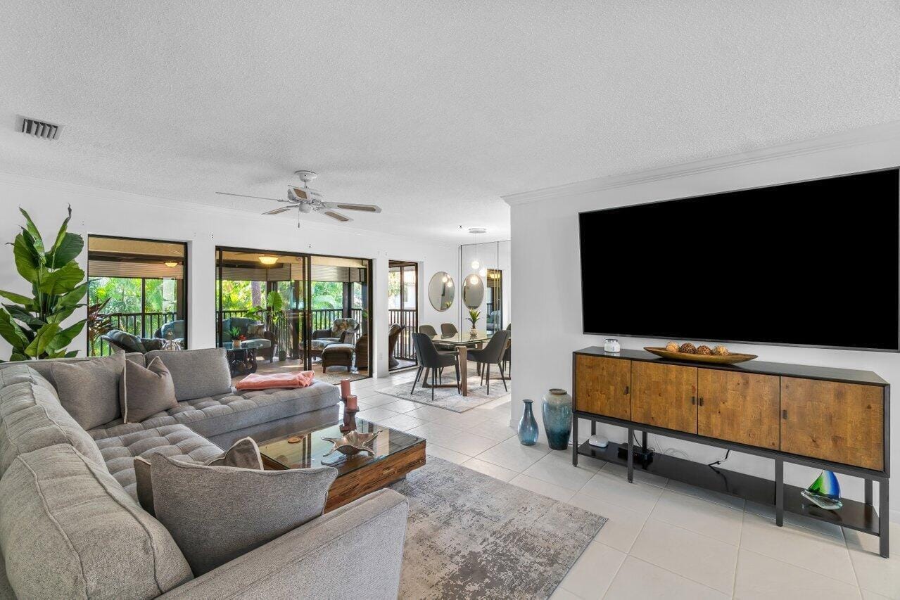 50 PELICAN POINTE Drive 2050 — photo 5