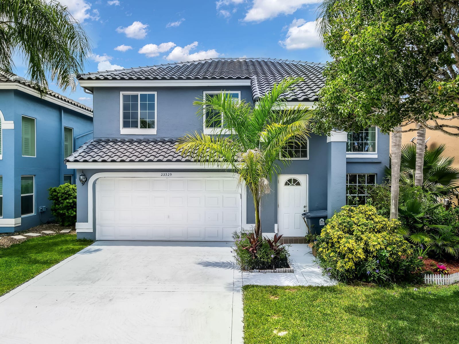 23329 TREELINE Drive — photo 2