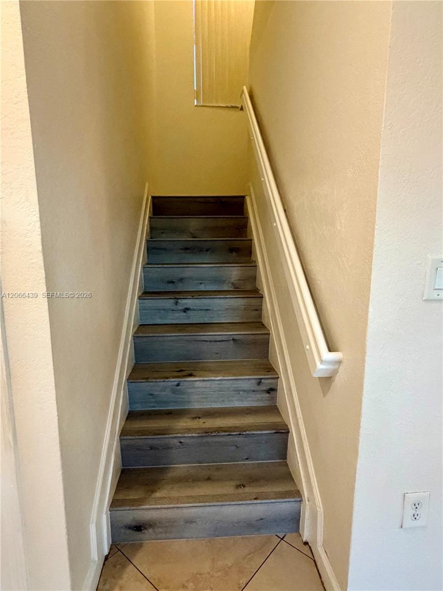 3191 NE 4th Street — photo 3