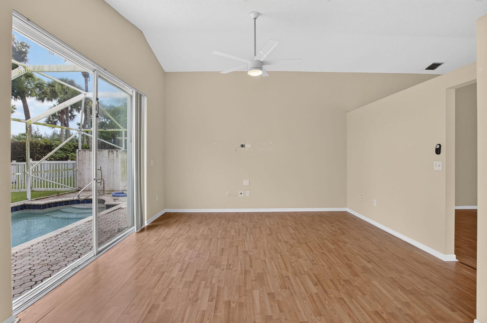 7666 Rockport Circle — photo 8