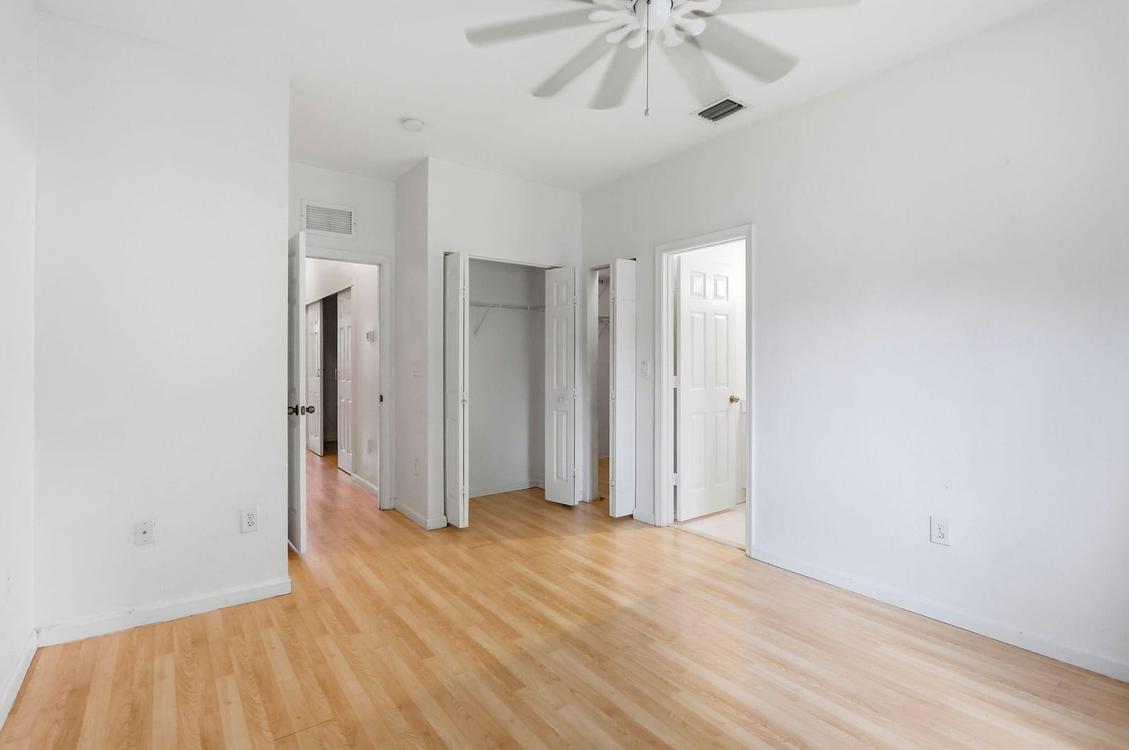 460 PRINCESS Drive — photo 12