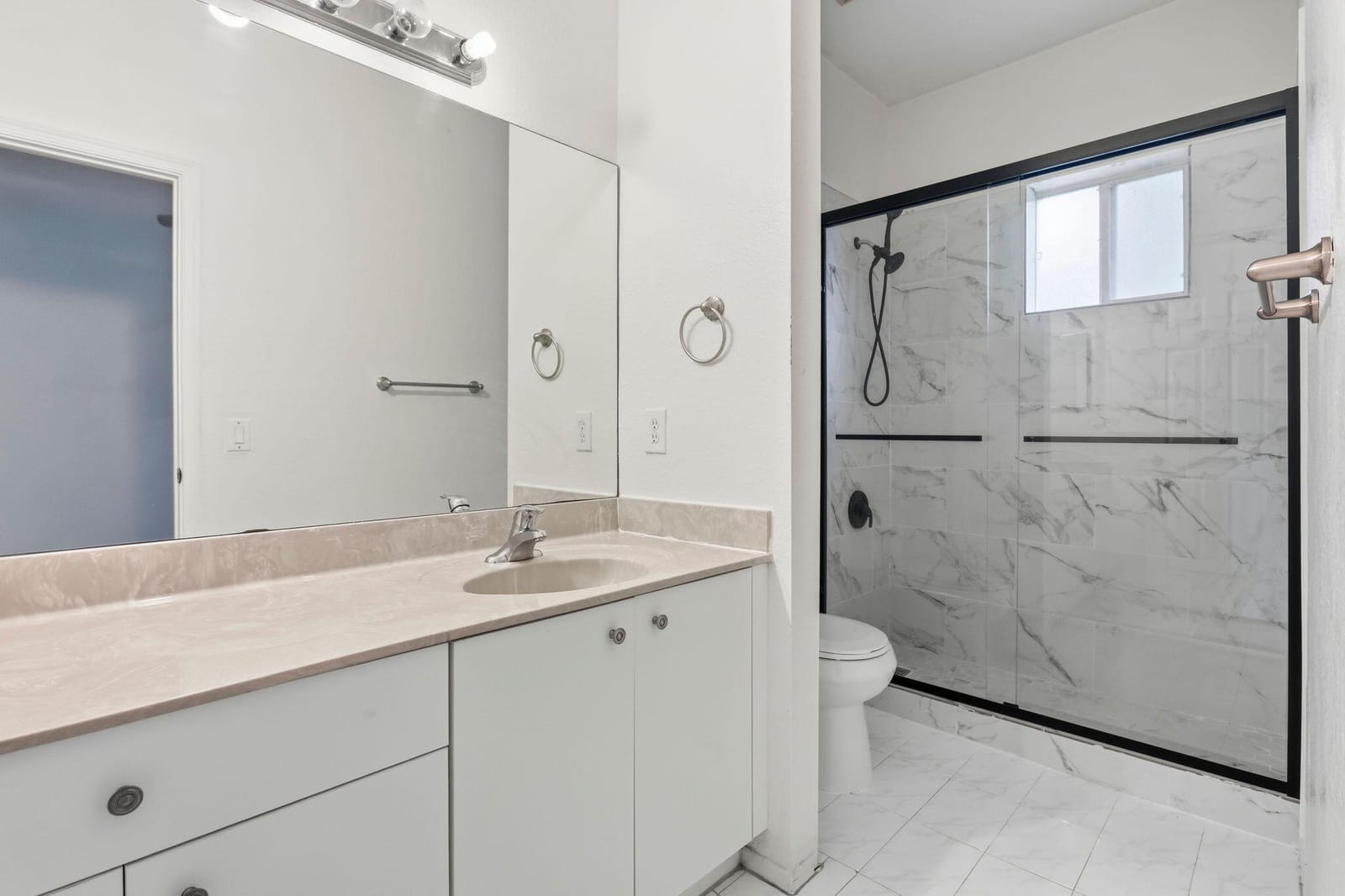 460 PRINCESS Drive — photo 3