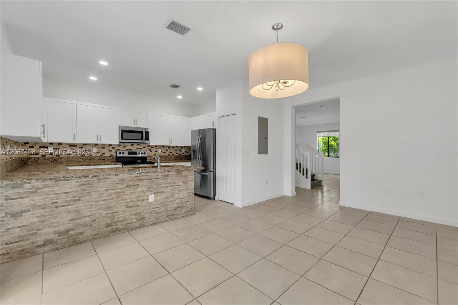 582 NE 207th Street 582, Miami, FL 33179 photo 14