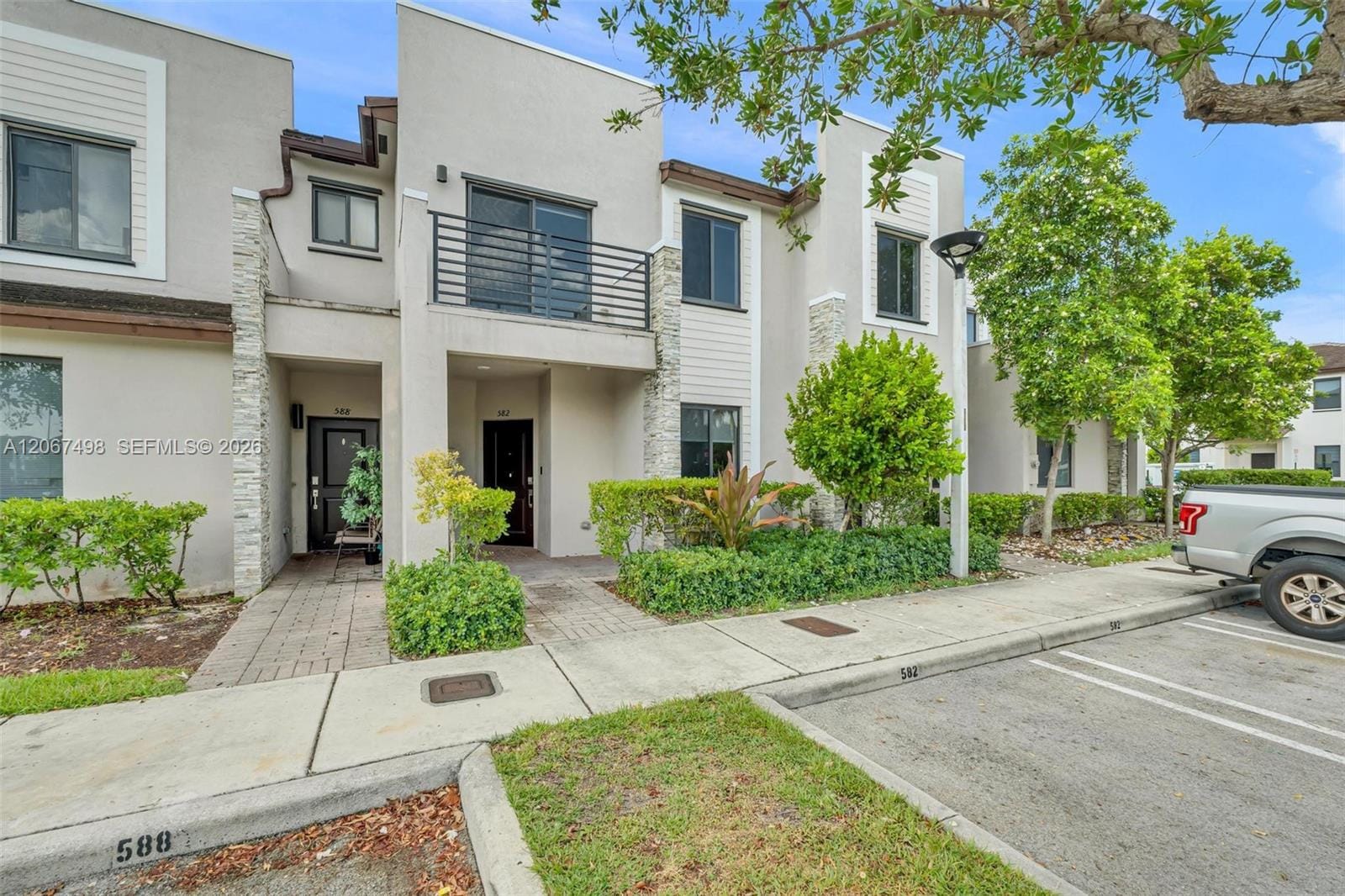 582 NE 207th Street 582
