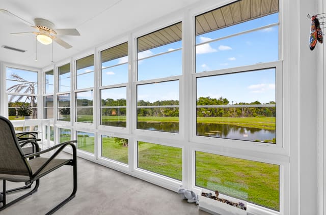 72 Royal Oak Court 202, Vero Beach, FL 32962