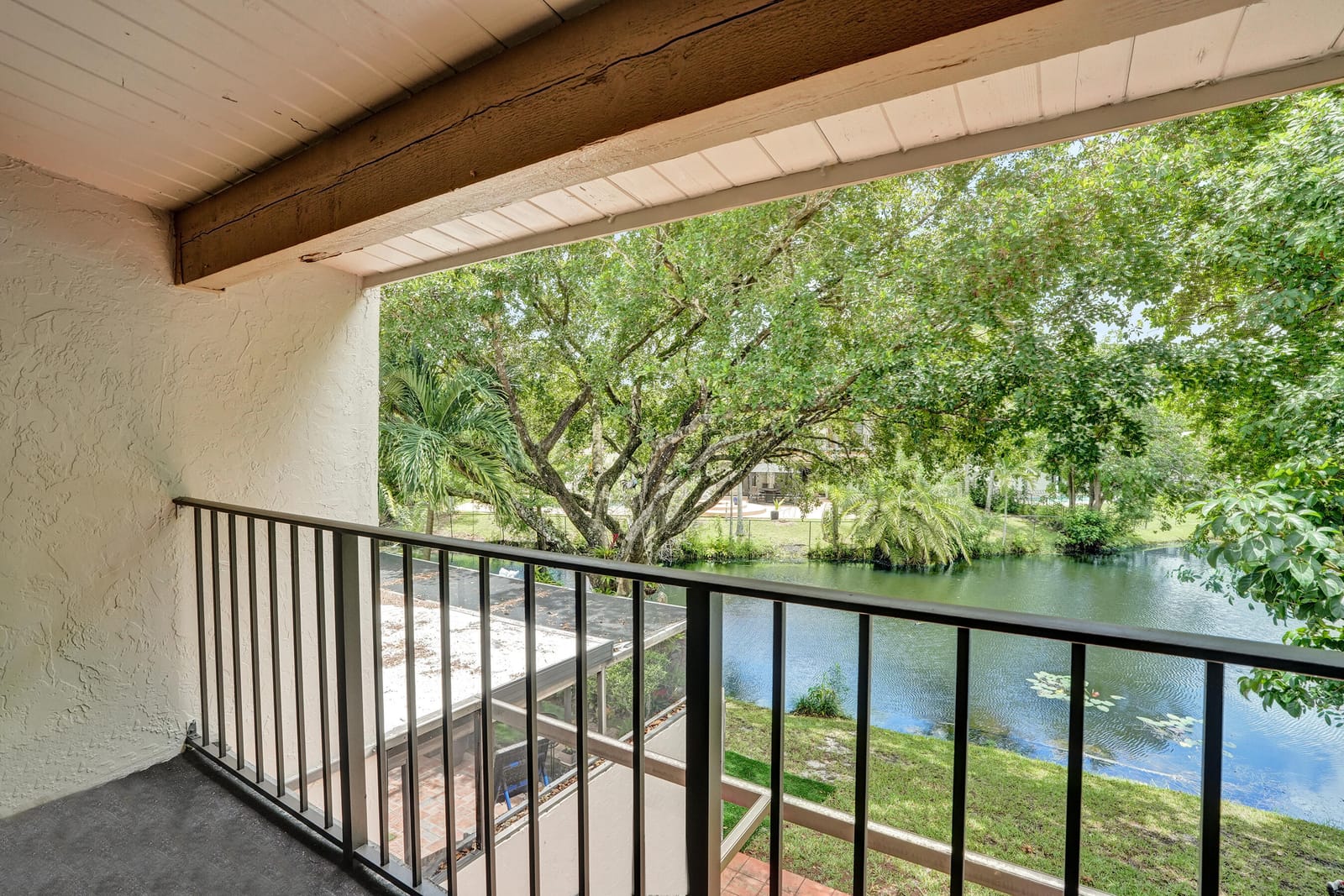 731 E COCO PLUM Circle 4 — photo 10