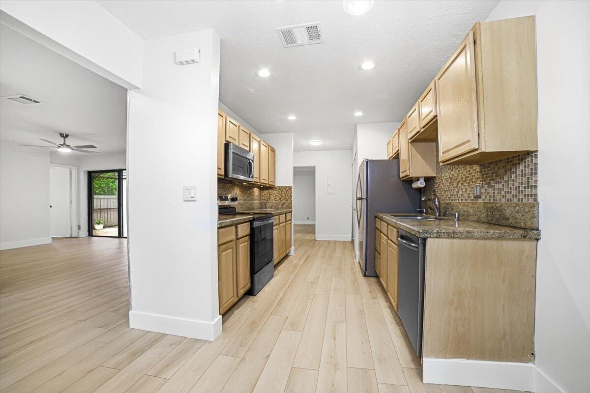 4846 NW 22ND Street 4160 — photo 9