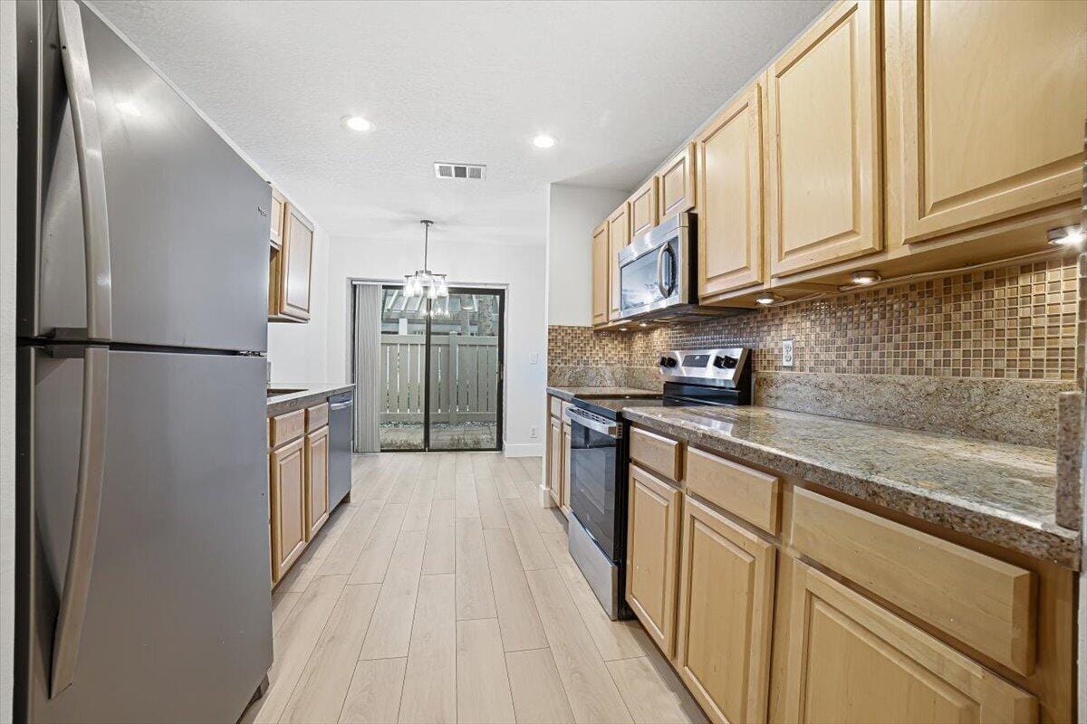 4846 NW 22ND Street 4160 — photo 7