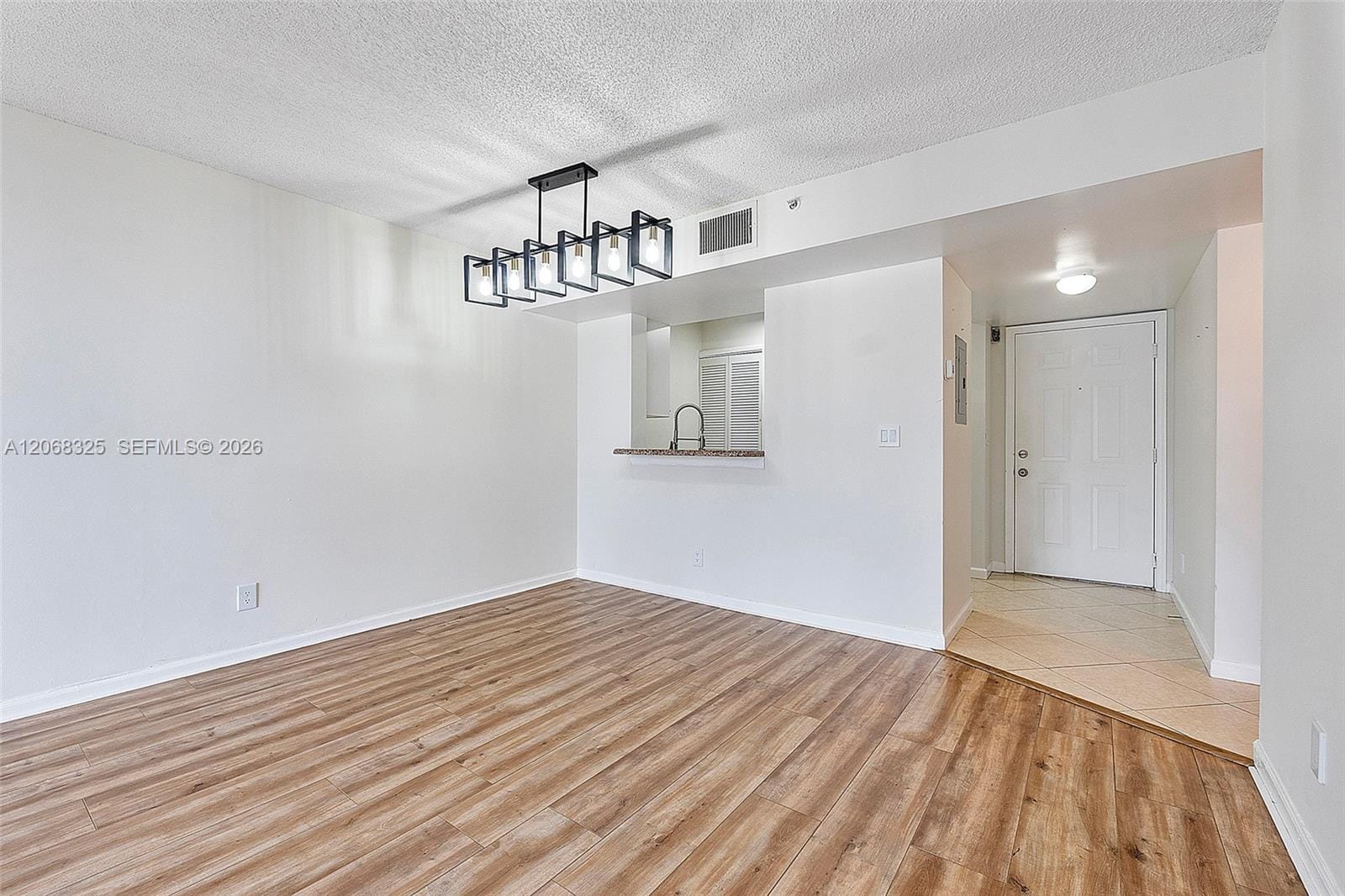1450 SE 3rd Avenue 201 — photo 2
