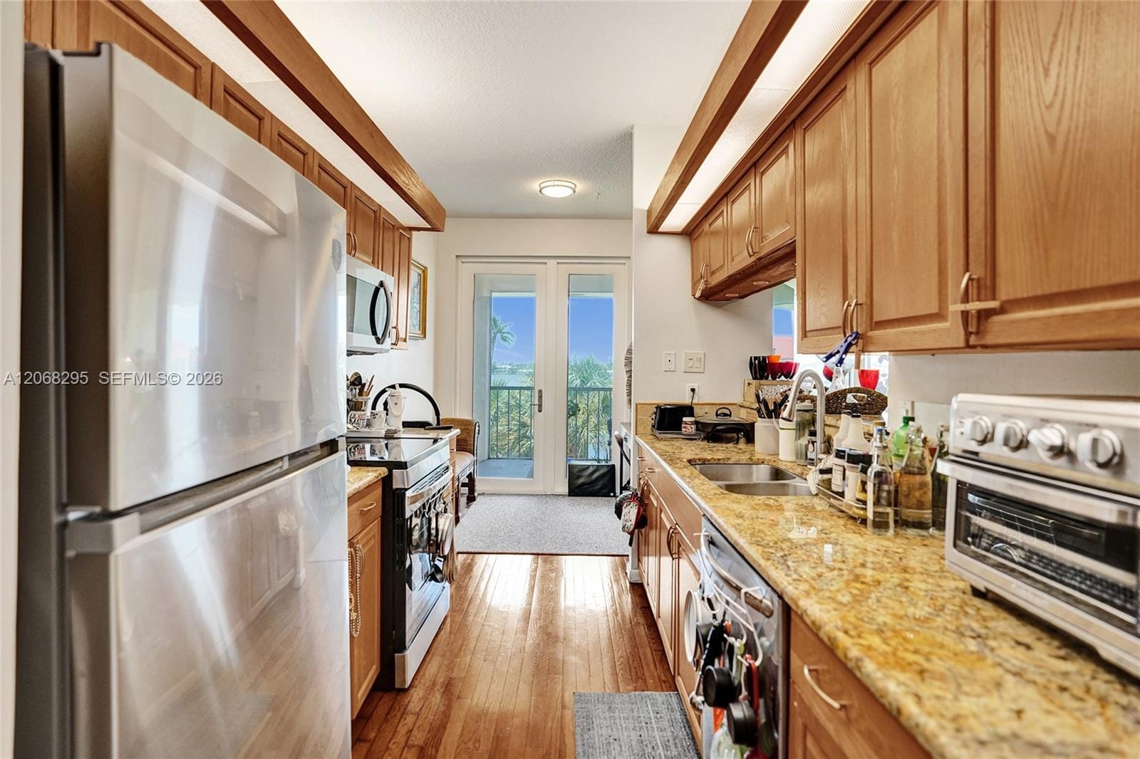 102 Half Moon Circle C3 — photo 8
