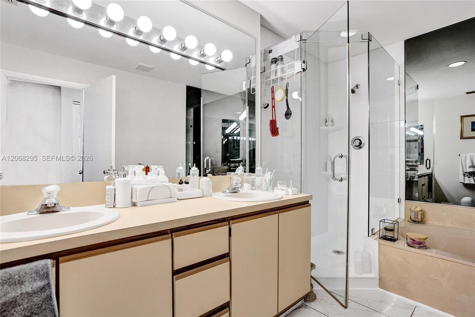 102 Half Moon Circle C3 — photo 10