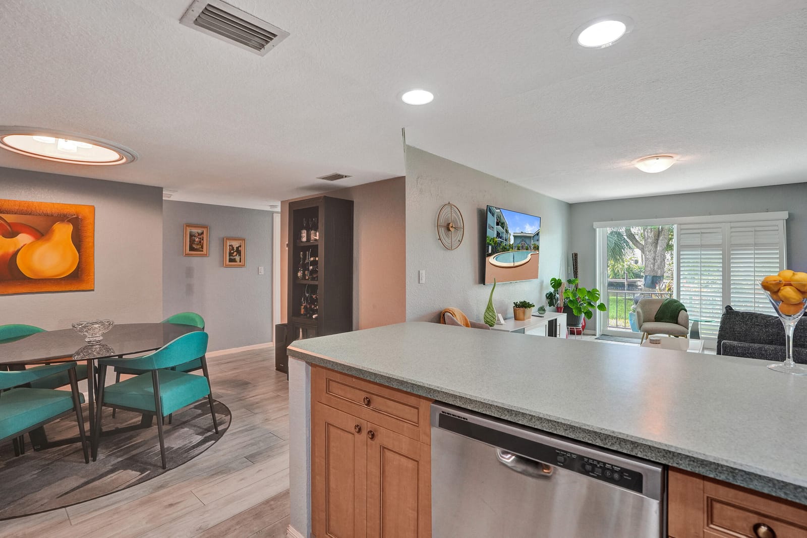 3004 NE 5TH Terrace 107-C — photo 11