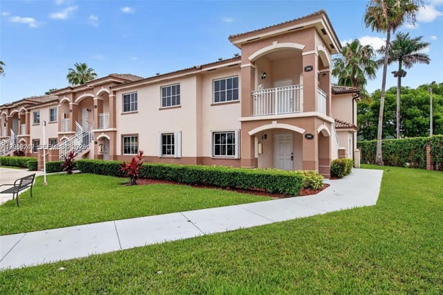 2721 SE 12th Place 206, Homestead, FL 33035