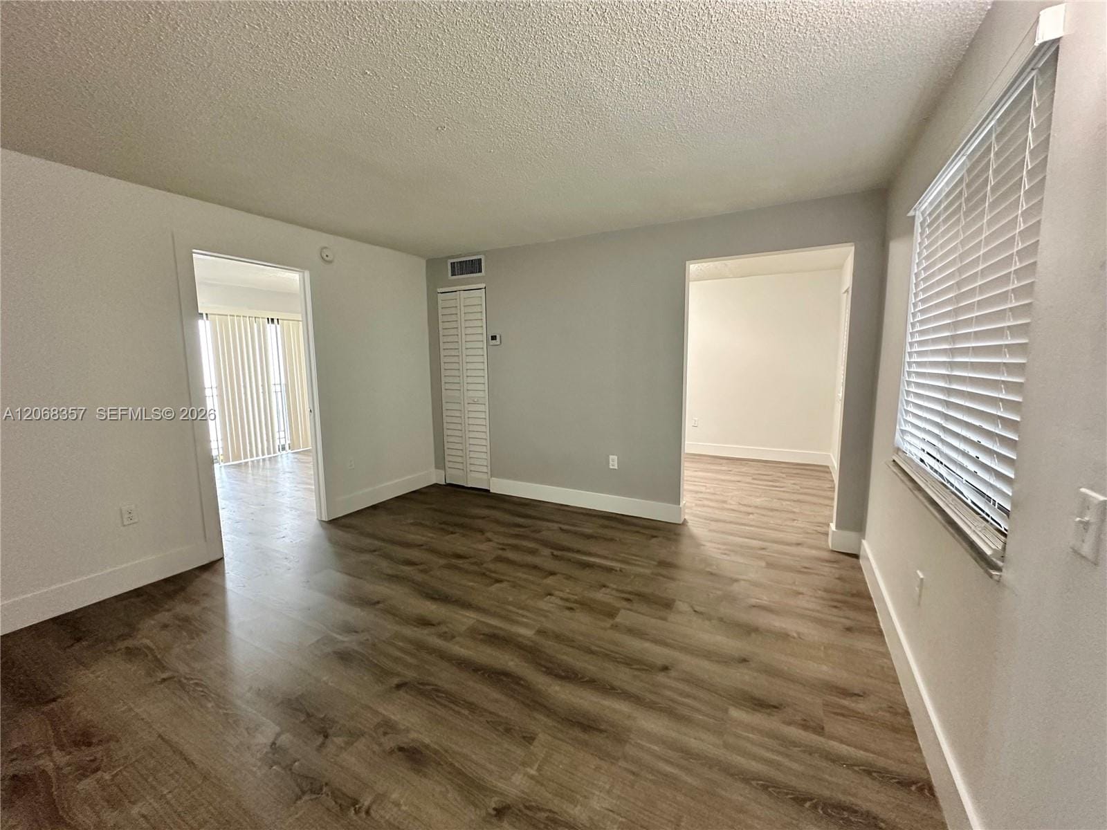 529 SW 4th Street 303 — photo 6