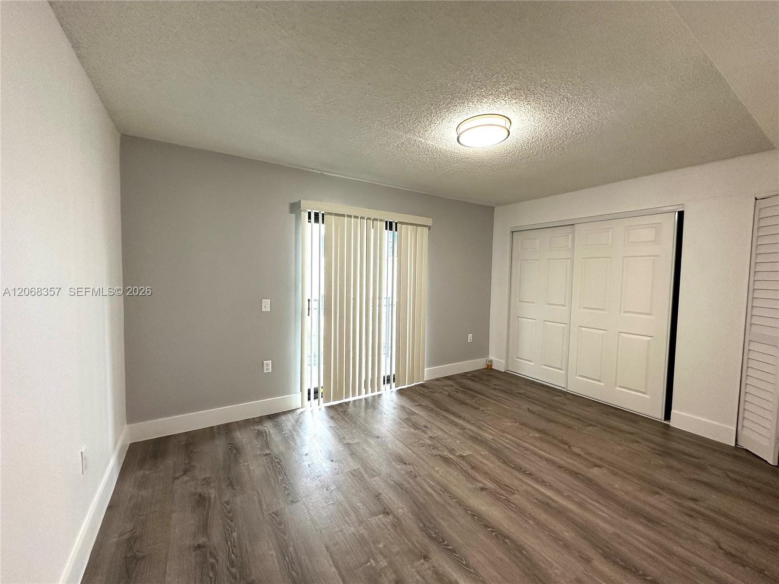 529 SW 4th Street 303 — photo 7