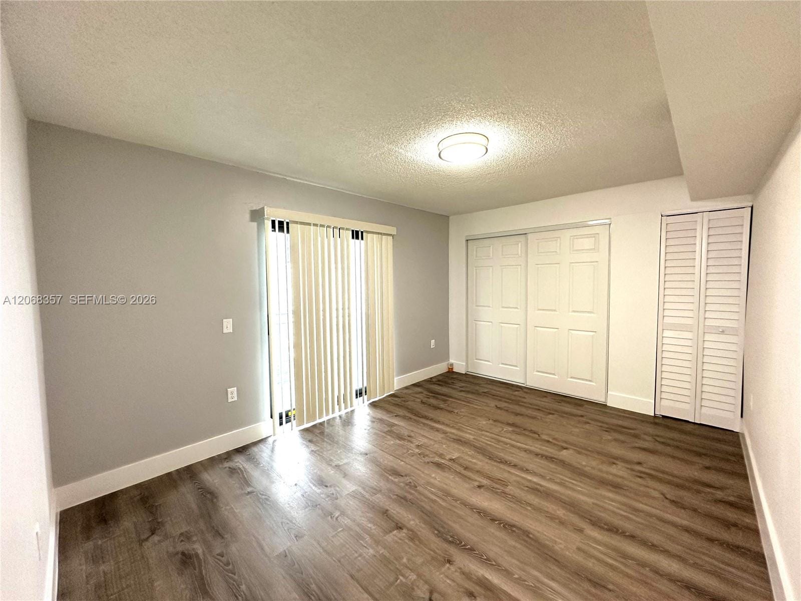 529 SW 4th Street 303 — photo 8