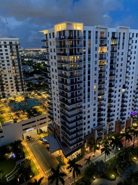 5252 NW 85th Avenue 1807, Doral, FL 33166 photo 2
